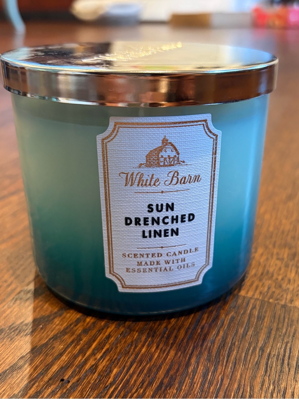 Bath & Body Works Sun Drenched Linen Candle - Blue Gradient with Gold Lid